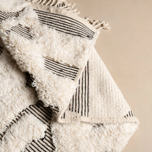 Luxurious Moroccan Beni Ourain Handmade Rug
